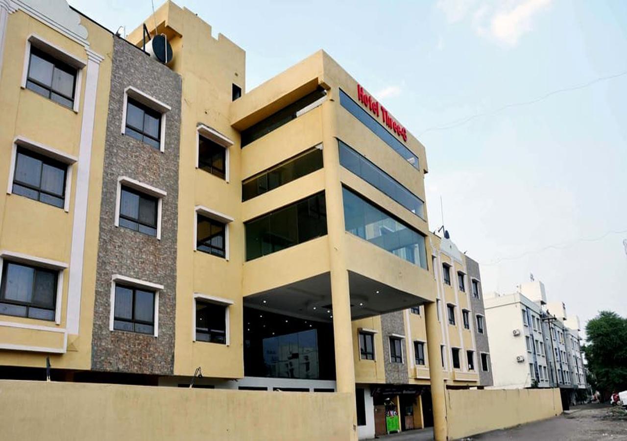 Hotel Three G Shirdi Eksteriør billede