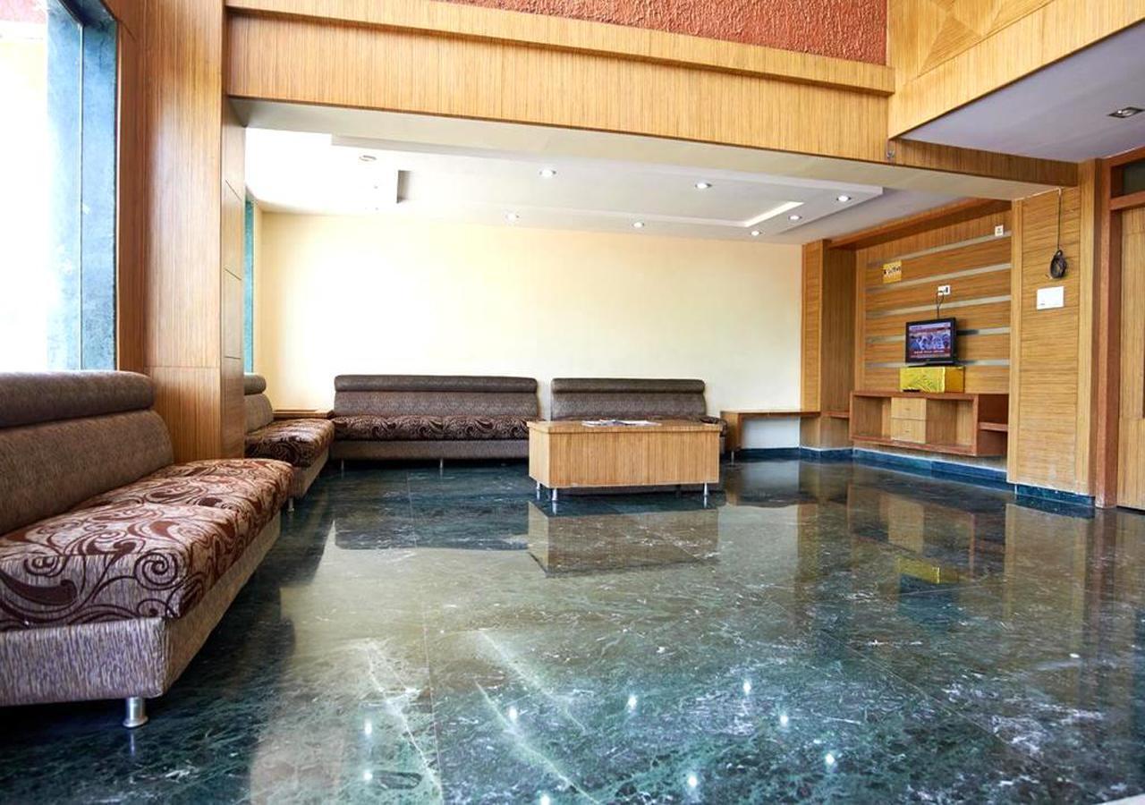 Hotel Three G Shirdi Eksteriør billede